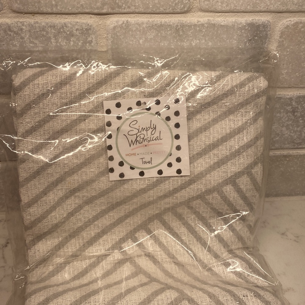 NIB ALFRED Ceramic & Stainless Steel Teapot 20 oz w/Simply Whimsical Tea Towels - Picture 11 of 13